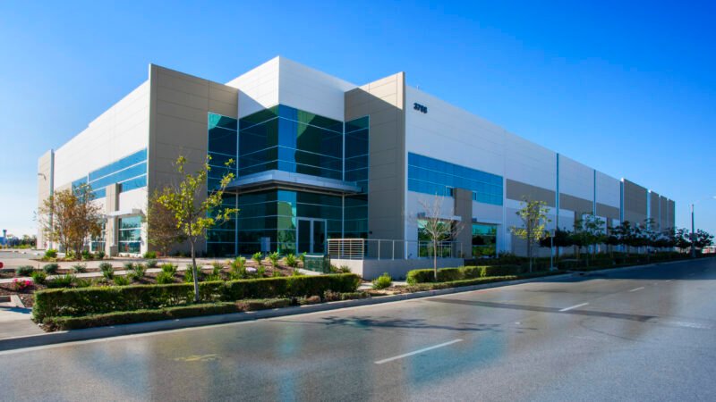 Desert racing got more eyes than on road